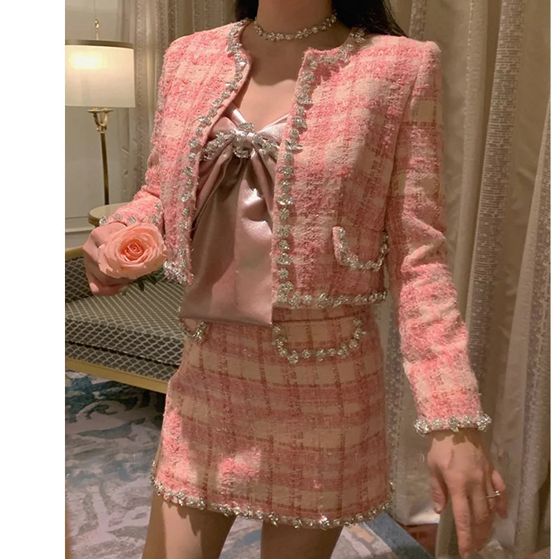 Jessica | Suit with tartan bow - Image 3