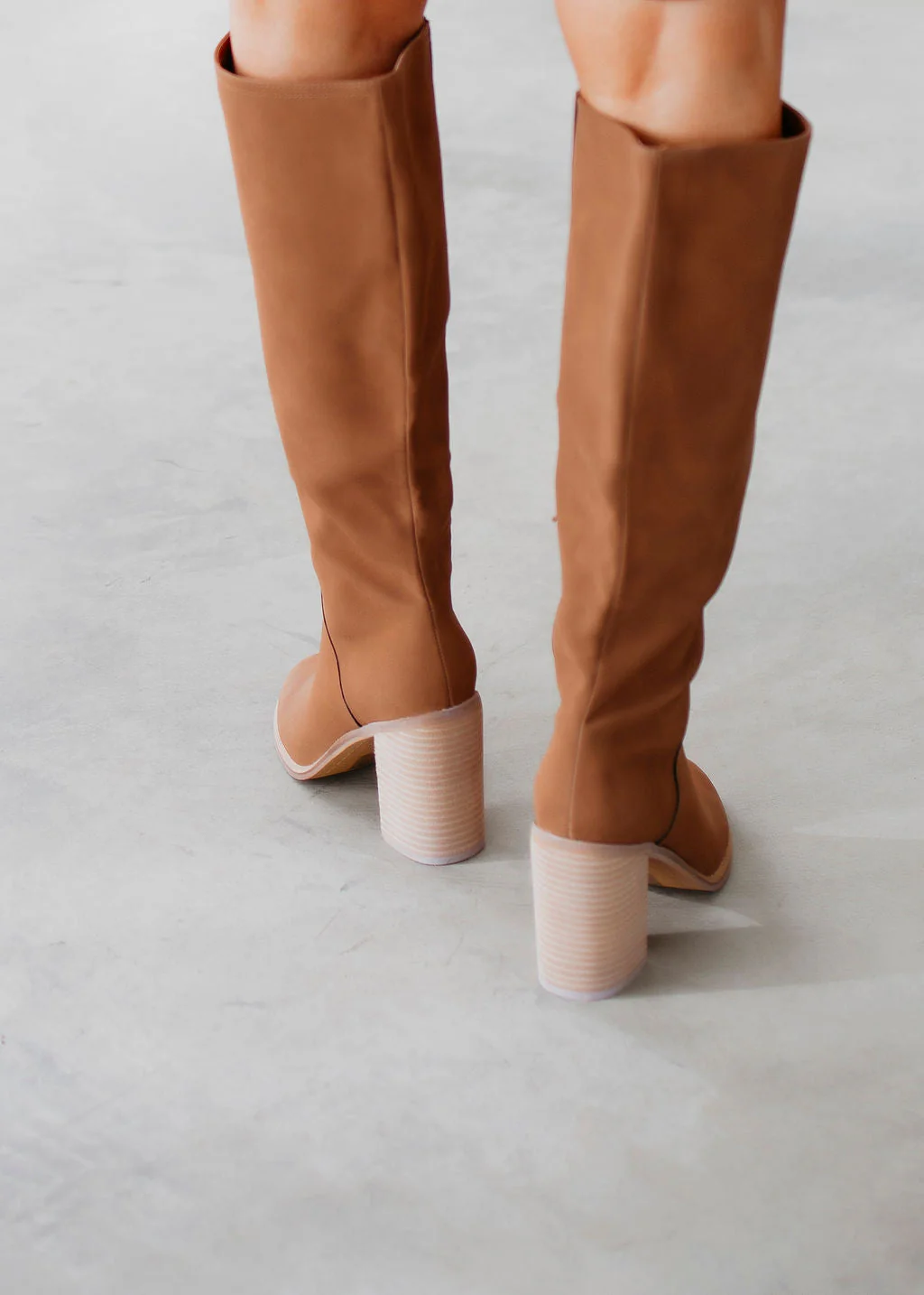 Johana | Supportive and versatile orthopedic boots - Image 4