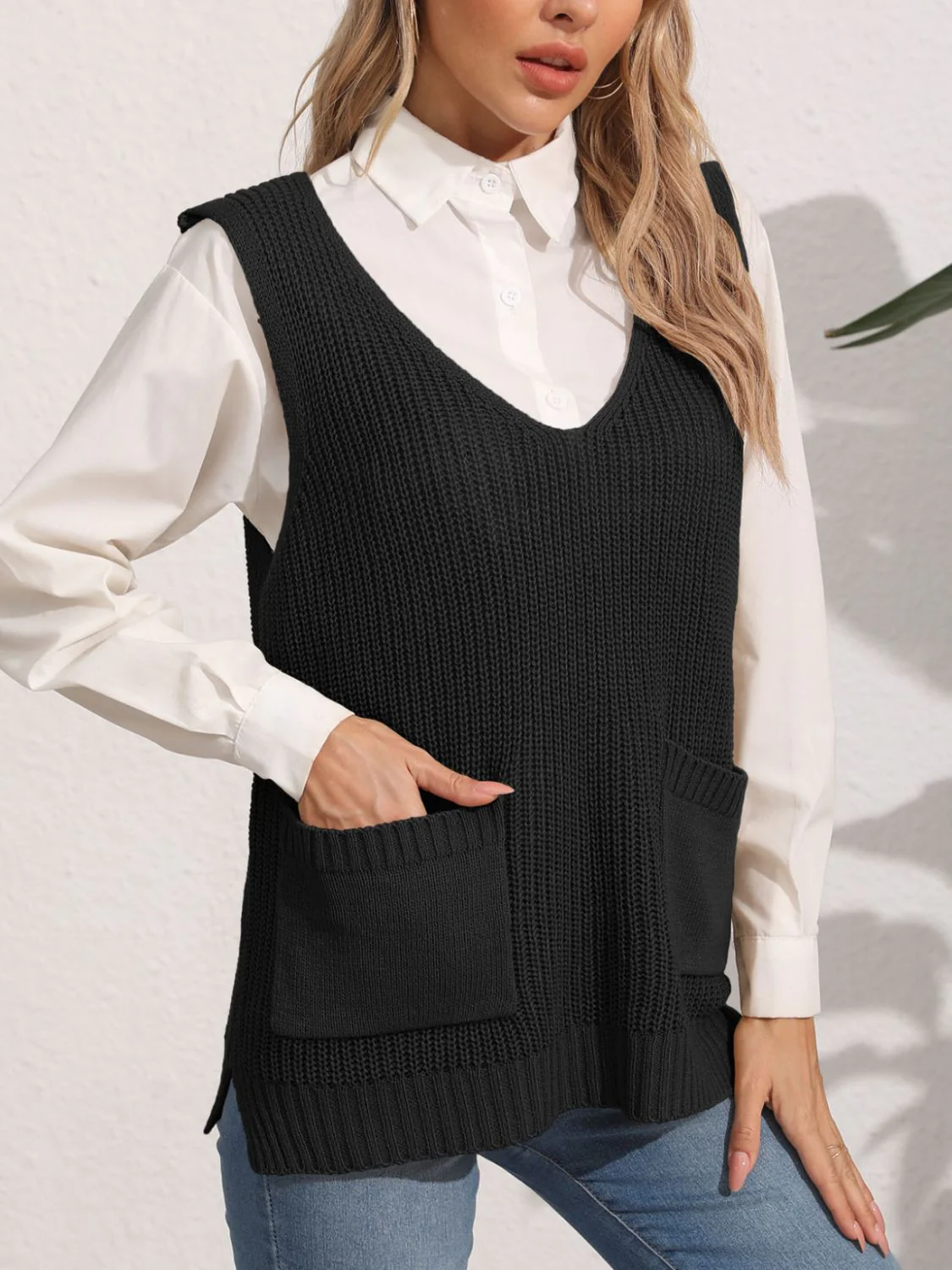 Johanna | Sweater vest with pockets and V-neck - Image 7