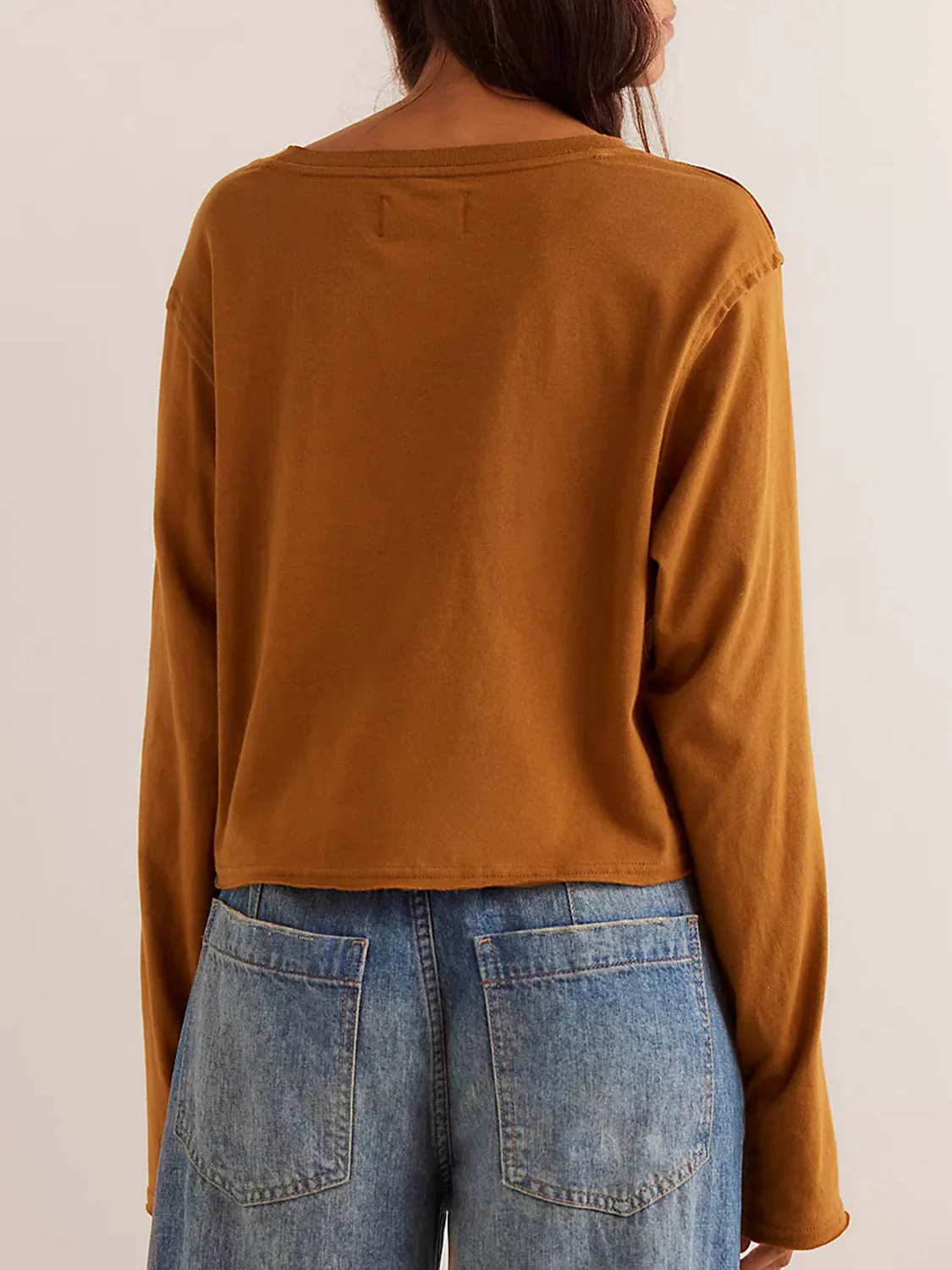 Julia | Long sleeve, cropped crew neck t-shirt - Image 6