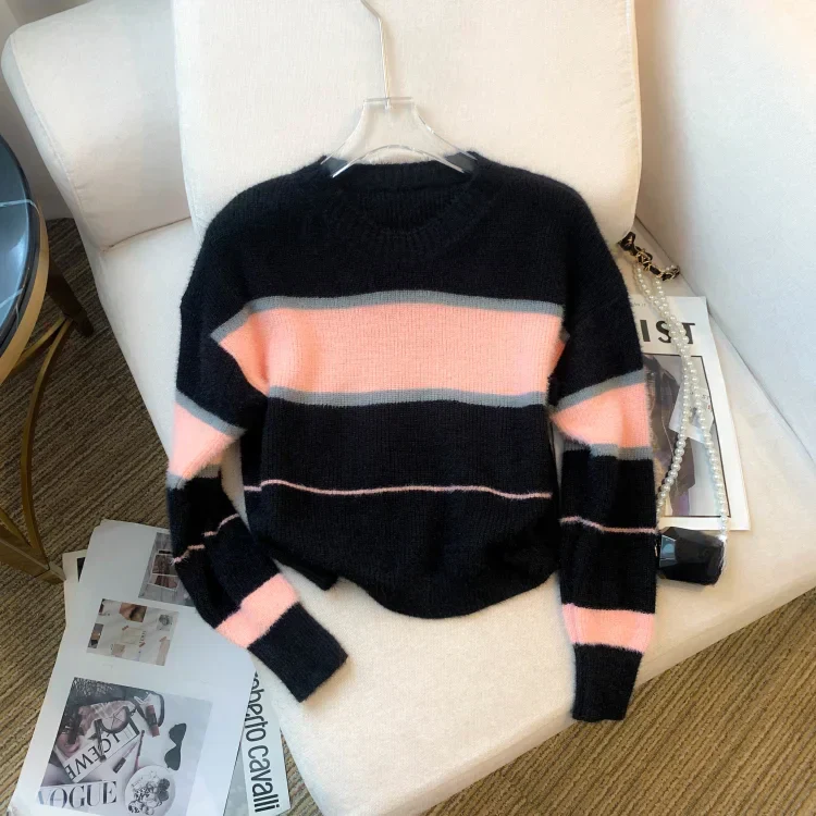 Julia® | Women's crew neck sweater - Image 3