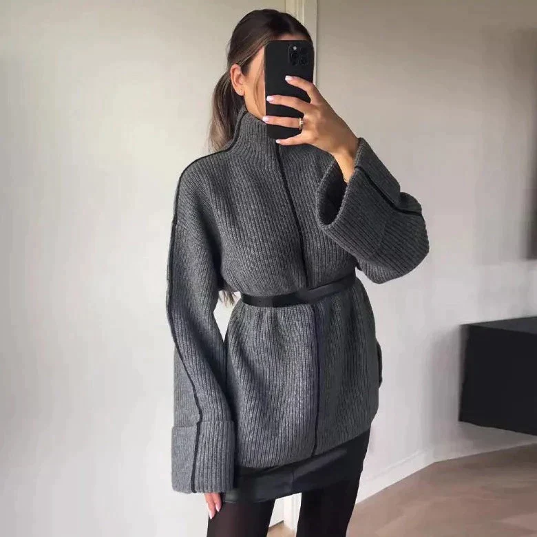 Justina | Stylish knitted sweater with a turtleneck