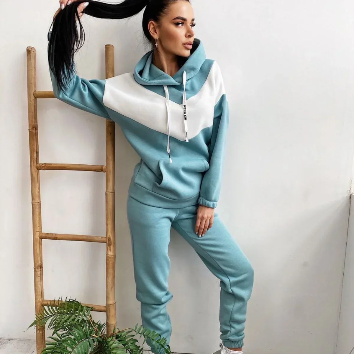 Karen | Two-piece sports set for women - Image 3
