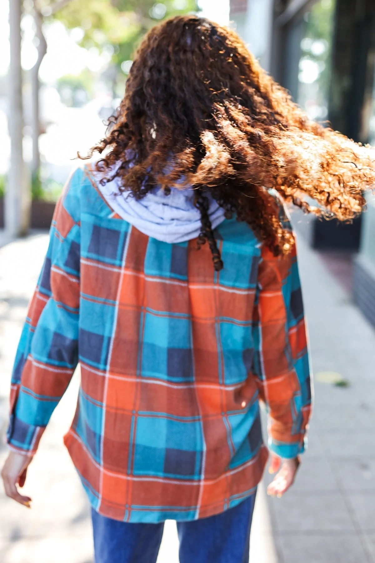 Karin | Standout fleece hoodie jacket with a check pattern in teal and orange - Image 5