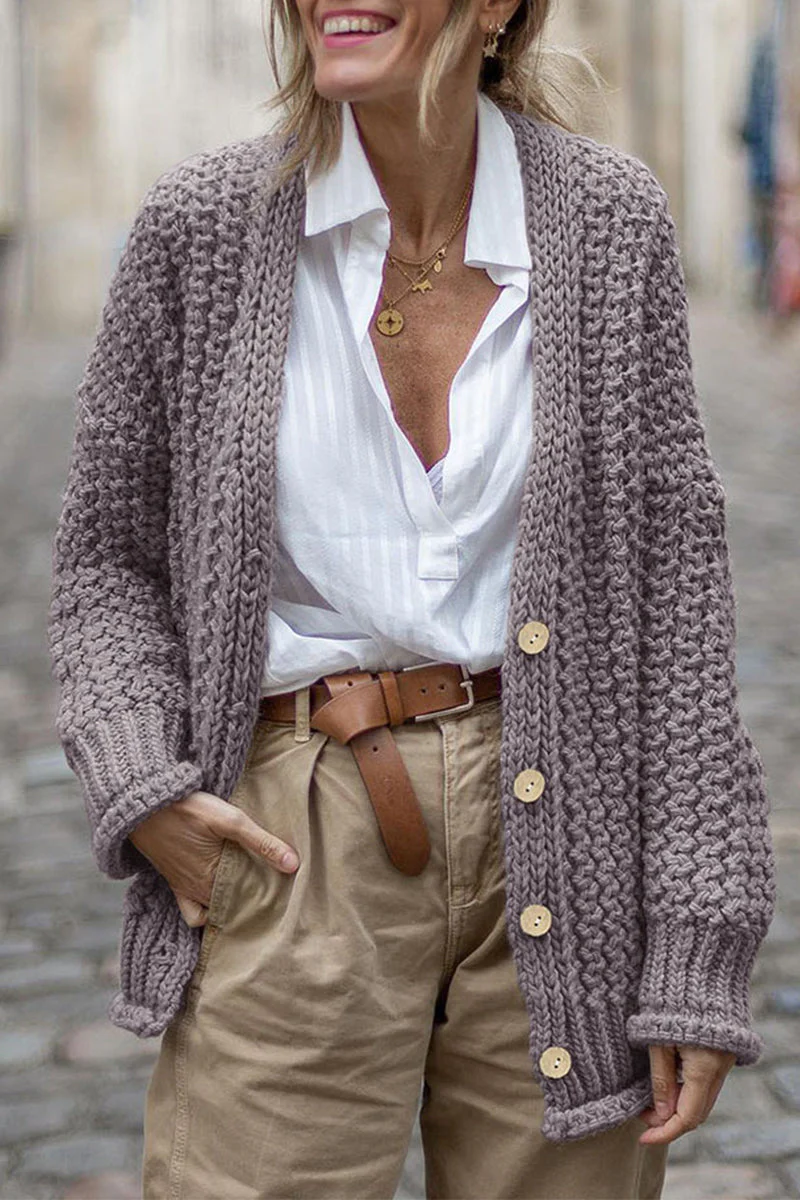 Laia | Casual, simple outerwear with solid buttons and cardigan collar