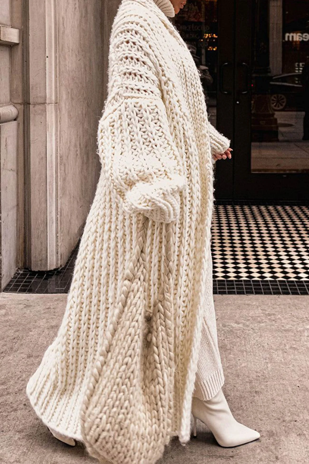 Lara | Openwork chunky knit cardigan - Image 4