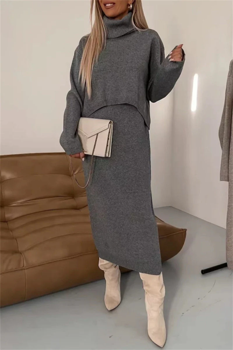 Larissa | Casual basic two-piece suit with a turtleneck and long sleeves - Image 5