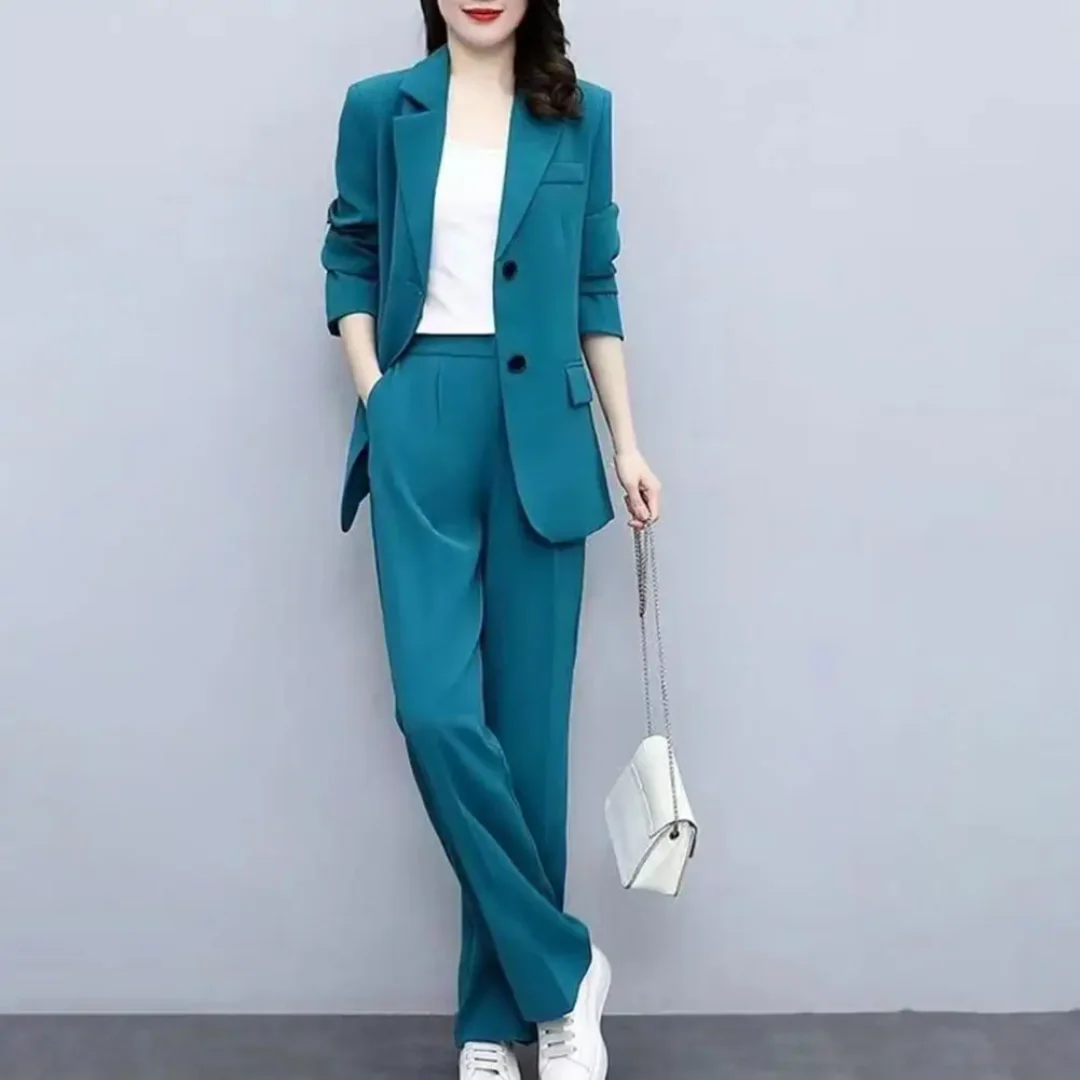 Laura | Elegant women's suit - Image 4