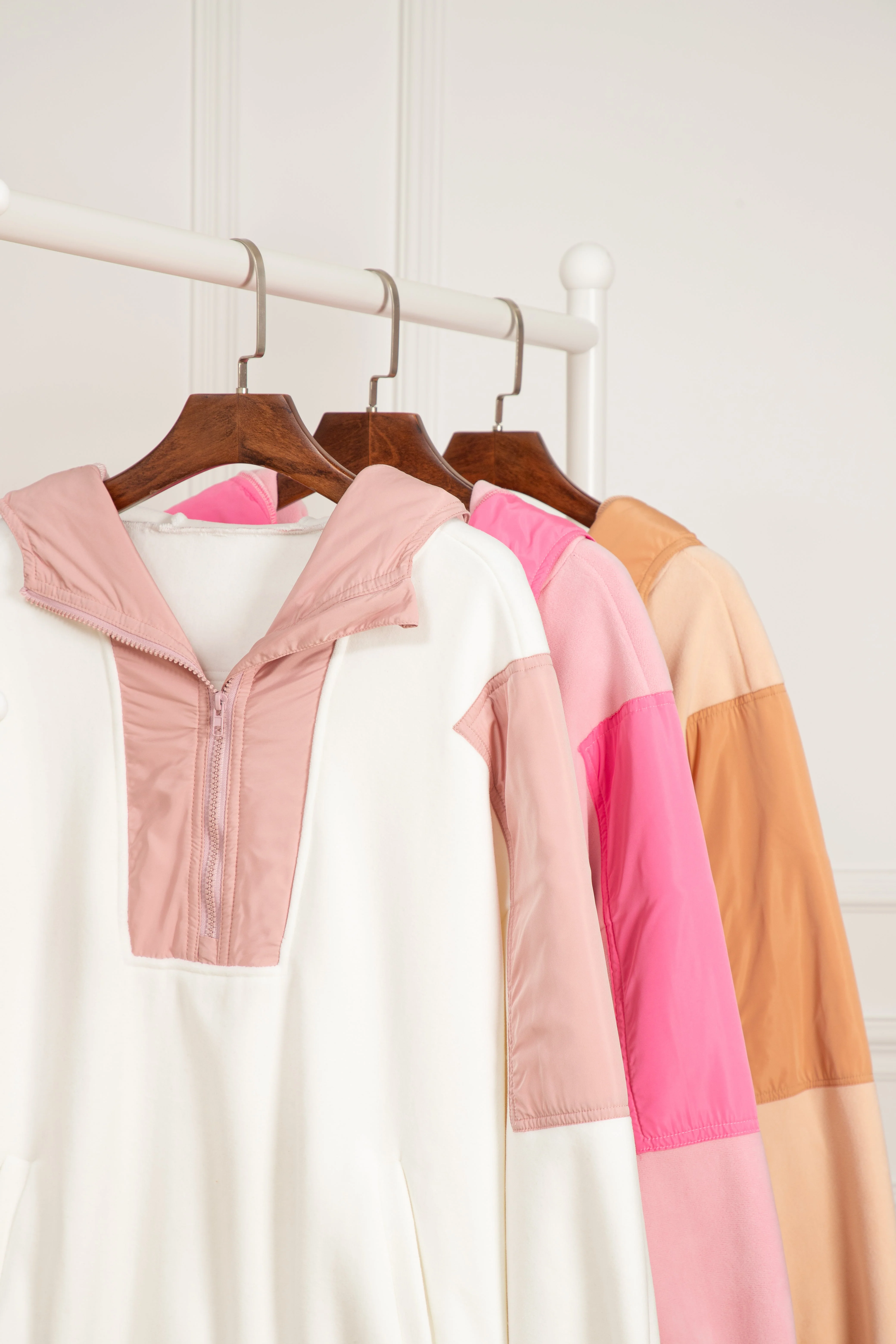 Leila | Modern and comfortable winter hoodie - Image 13