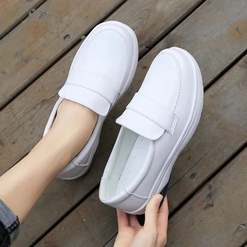 Lia® | Relaxed and stylish sneakers - Image 10