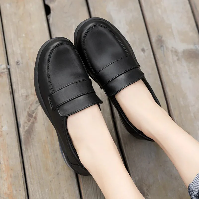 Lia® | Relaxed and stylish sneakers - Image 7