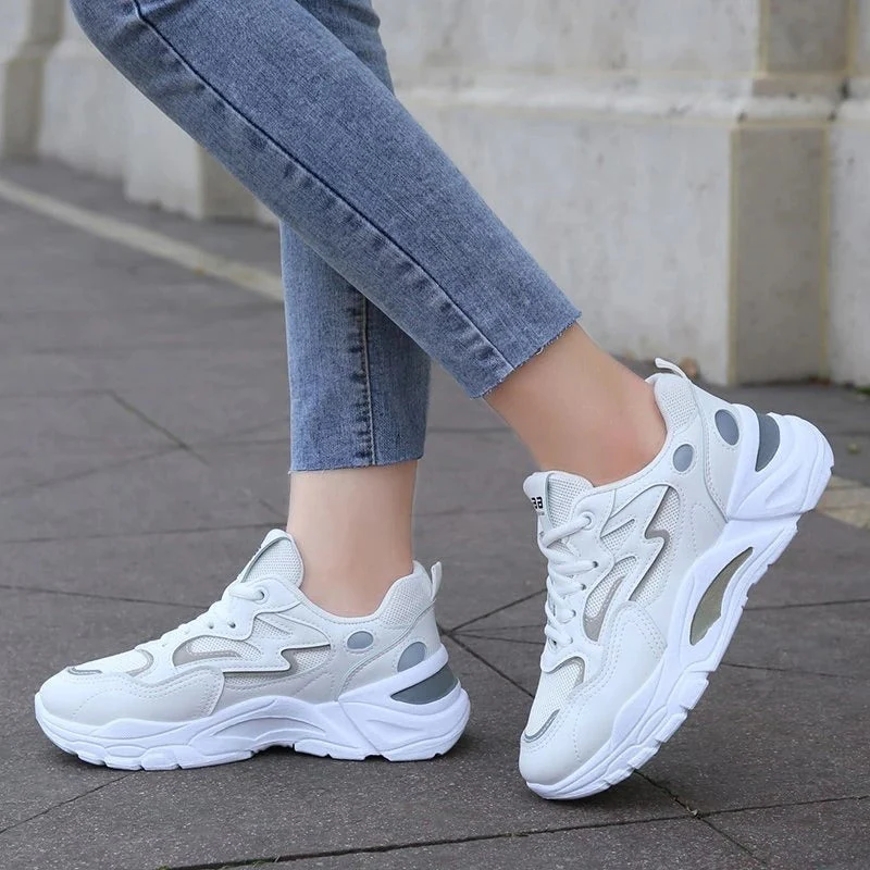 Lidia® | Simple and stylish sneakers