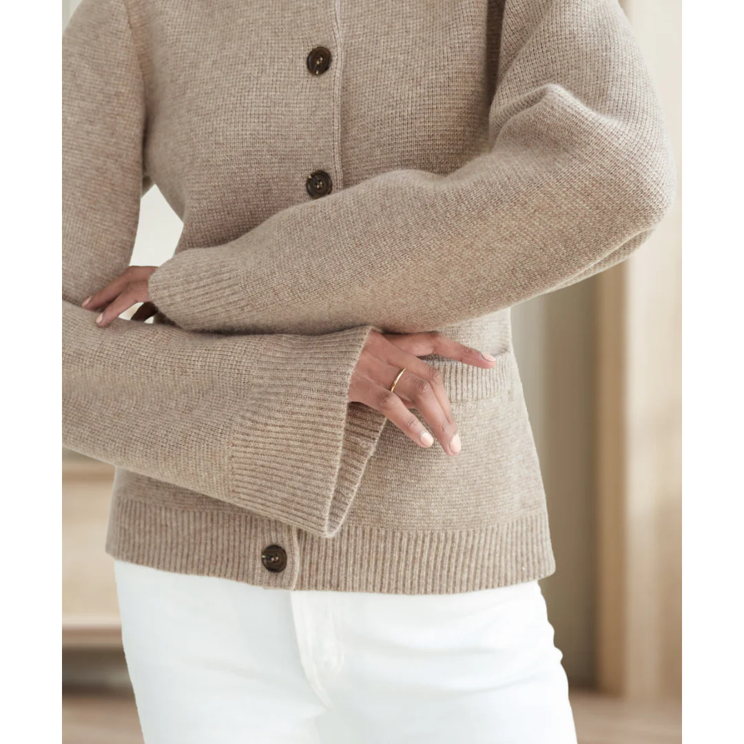 Liza | Elegant, casual women's cardigan with button placket - Image 3