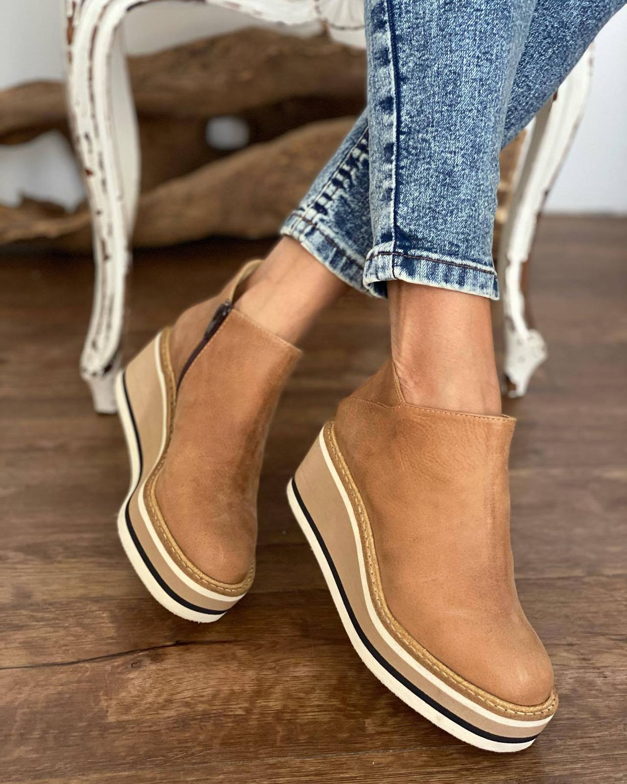 Lolita® | Casual and stylish boots - Image 6