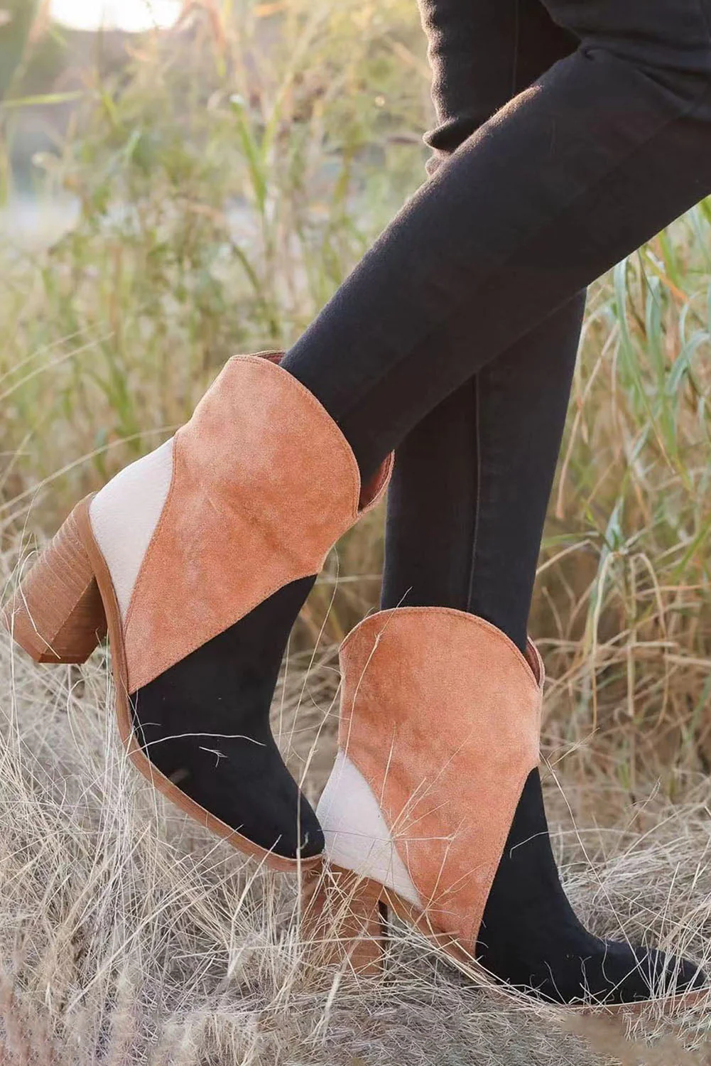 Lorena | Sleek and supportive orthopedic footwear - Image 2