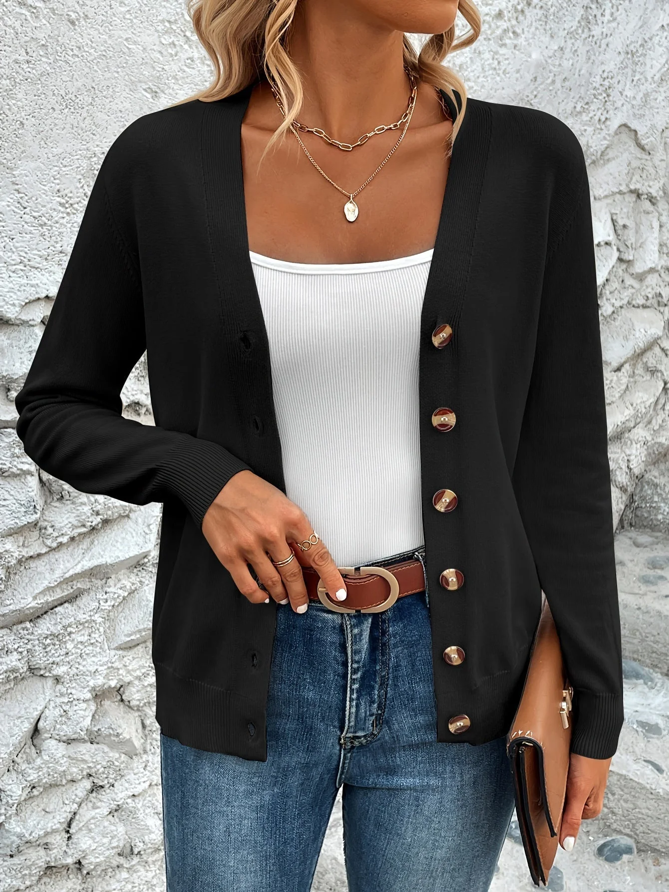 Lorena | Relaxed and timeless winter top - Image 2
