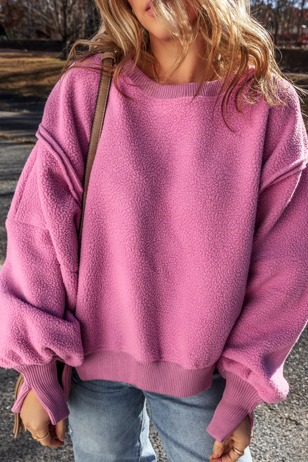 Lucie | Long-sleeved sweatshirt with a slit and a crew neck - Image 4