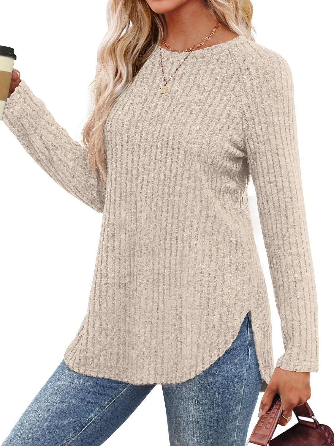 Lucrezia | T-shirt with a crew neck and raglan sleeves - Image 27
