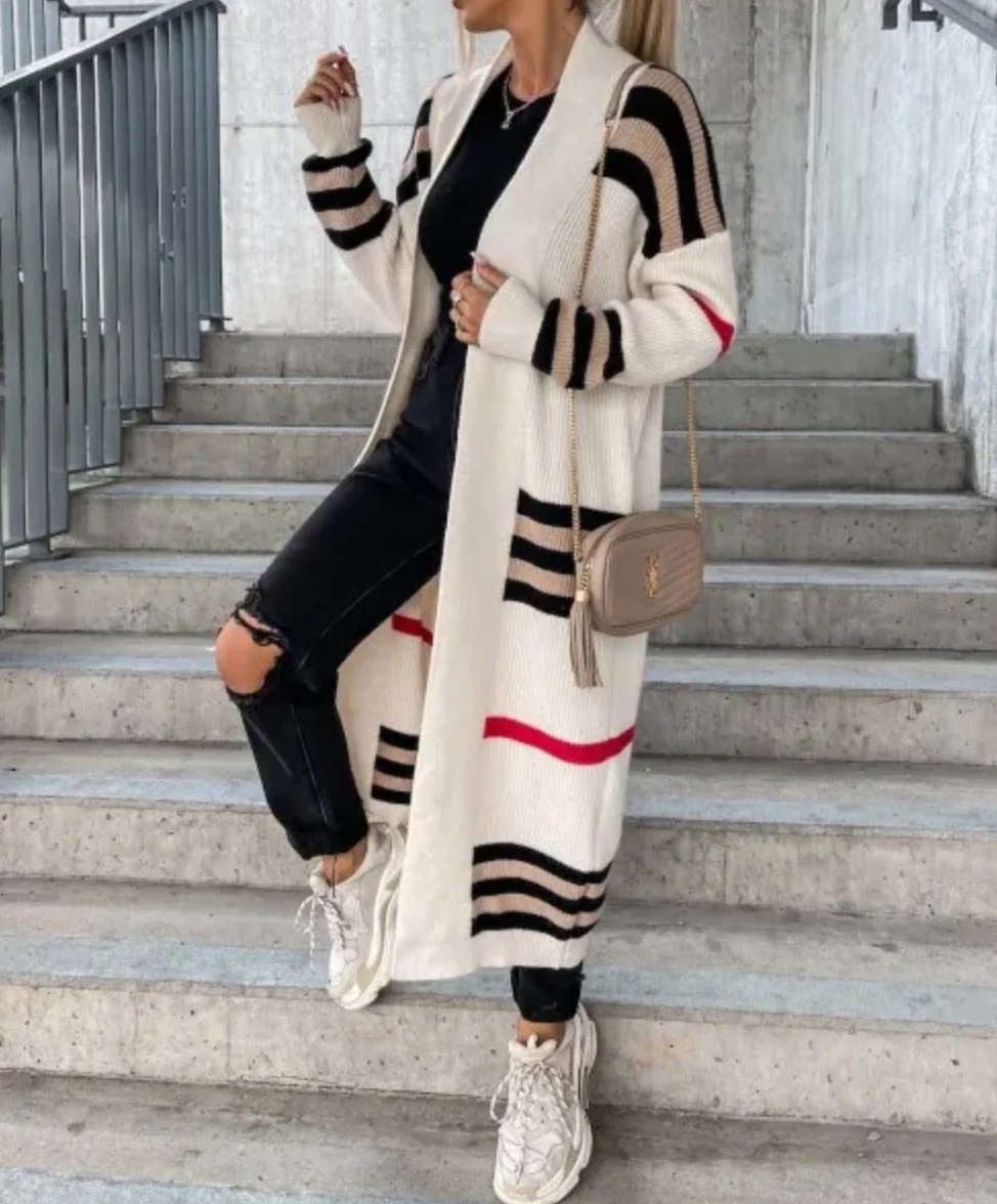 Luisa | Relaxed and stylish winter cardigan - Image 4