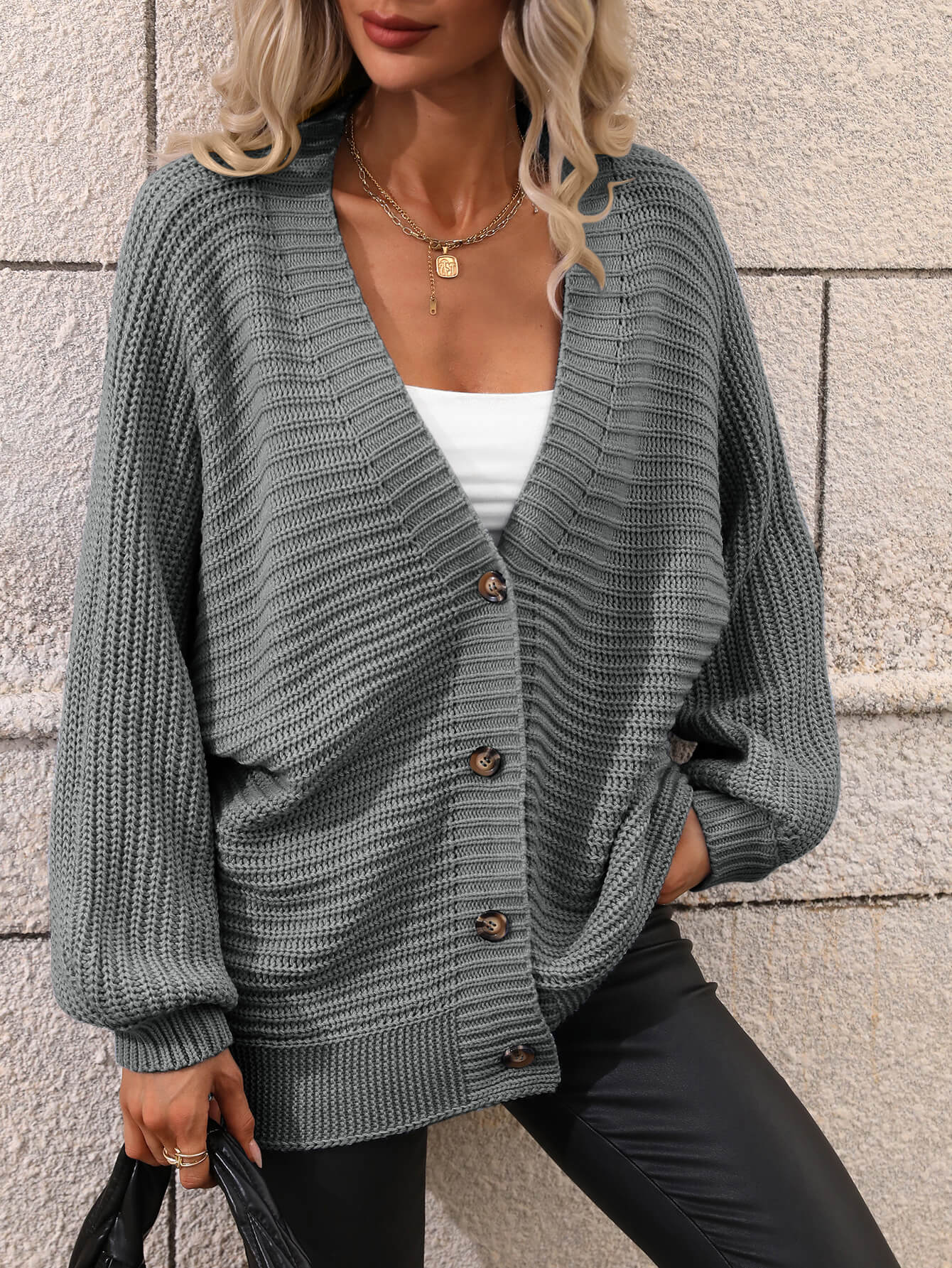 Luisa | Chic and versatile winter cardigan - Image 22