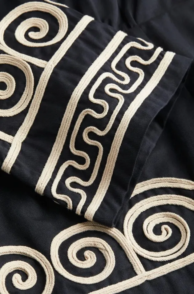 Maila® | Classic and elegant   dress - Image 4