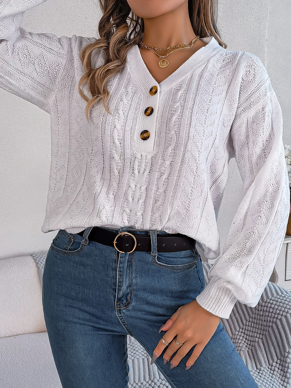 Maite | Long-sleeved sweater with cable knit and V-neck - Image 3