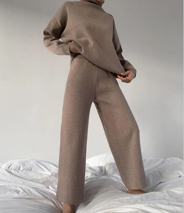 Malena | Elegant and minimalist two-piece set for women