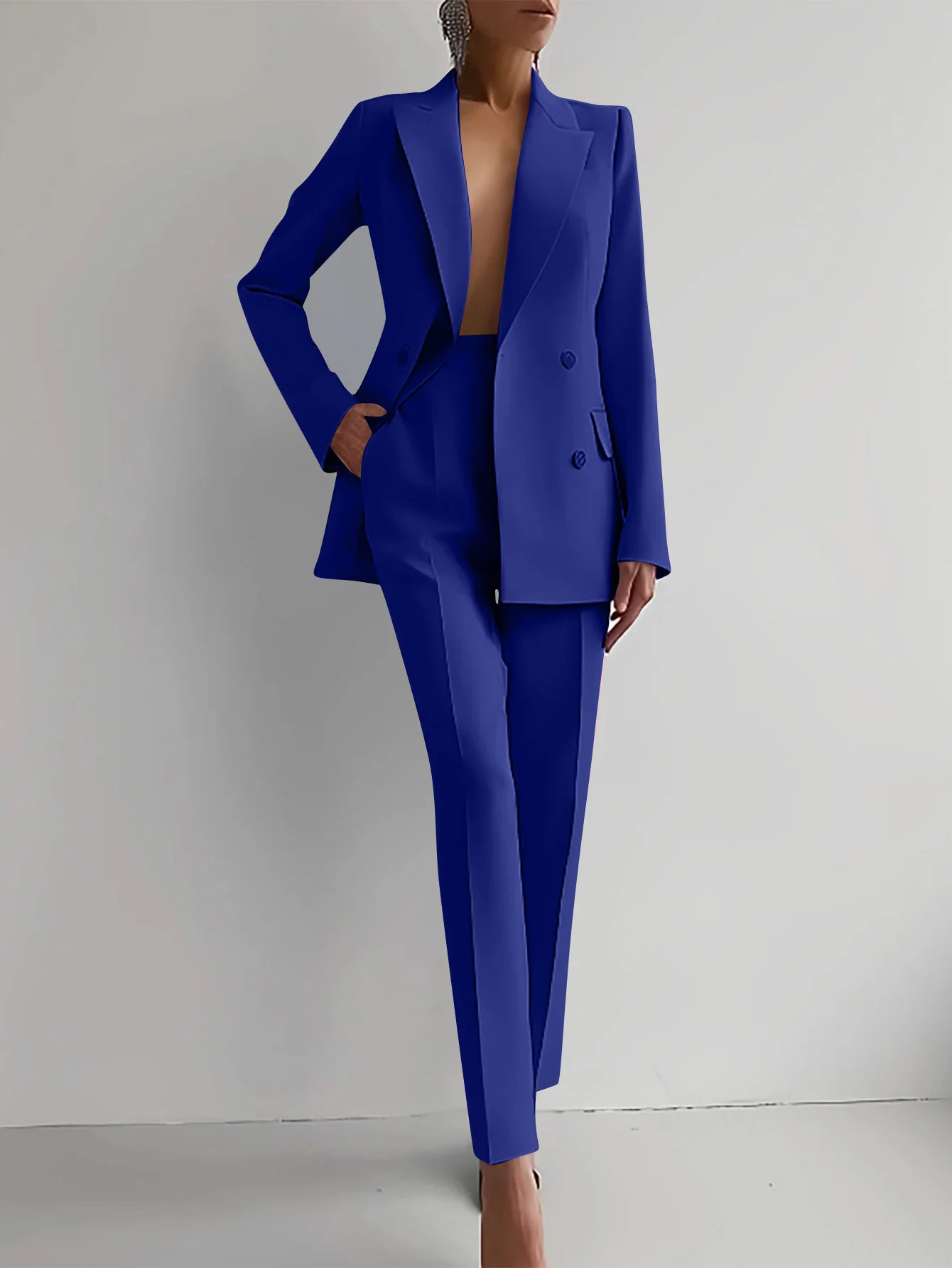 Manuela | Elegant suit for women - Image 4