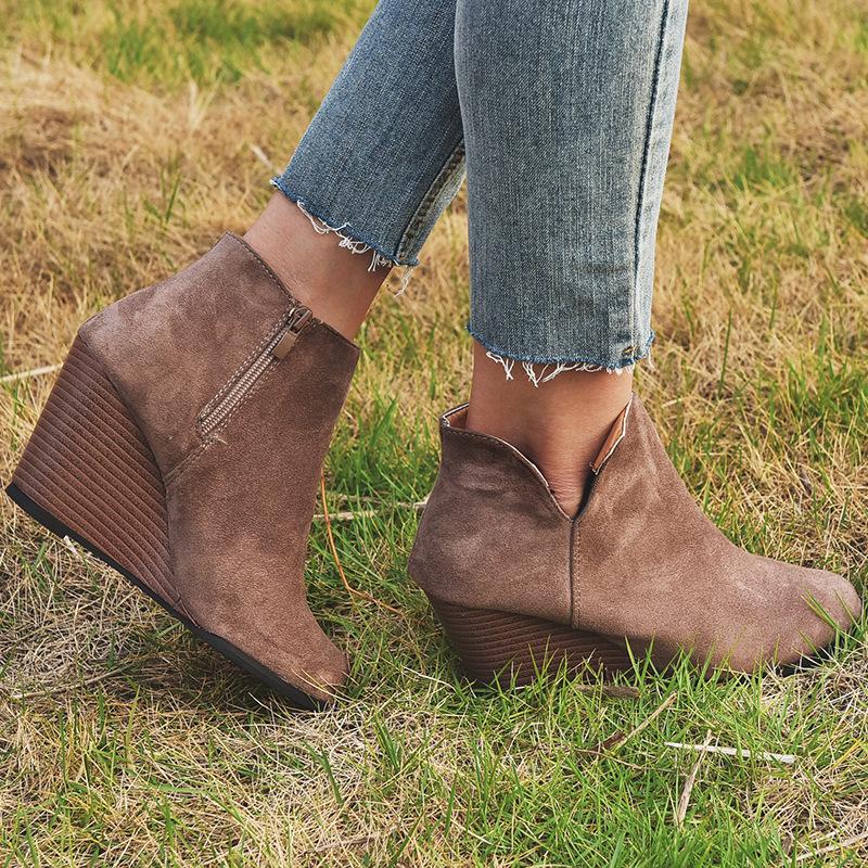 Manuela | Supportive, stylish orthopedic boots - Image 13