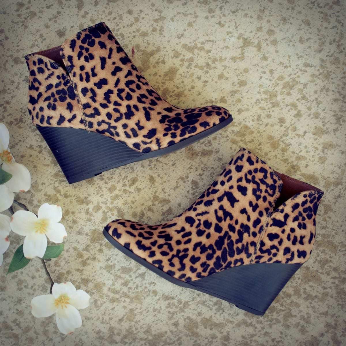 Manuela | Supportive, stylish orthopedic boots - Image 23