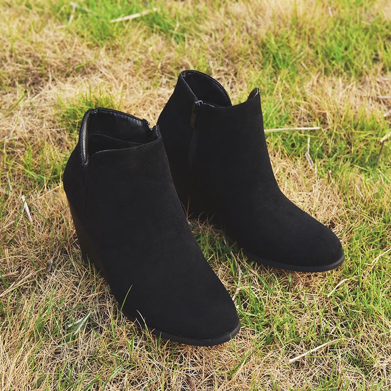 Manuela | Supportive, stylish orthopedic boots - Image 3