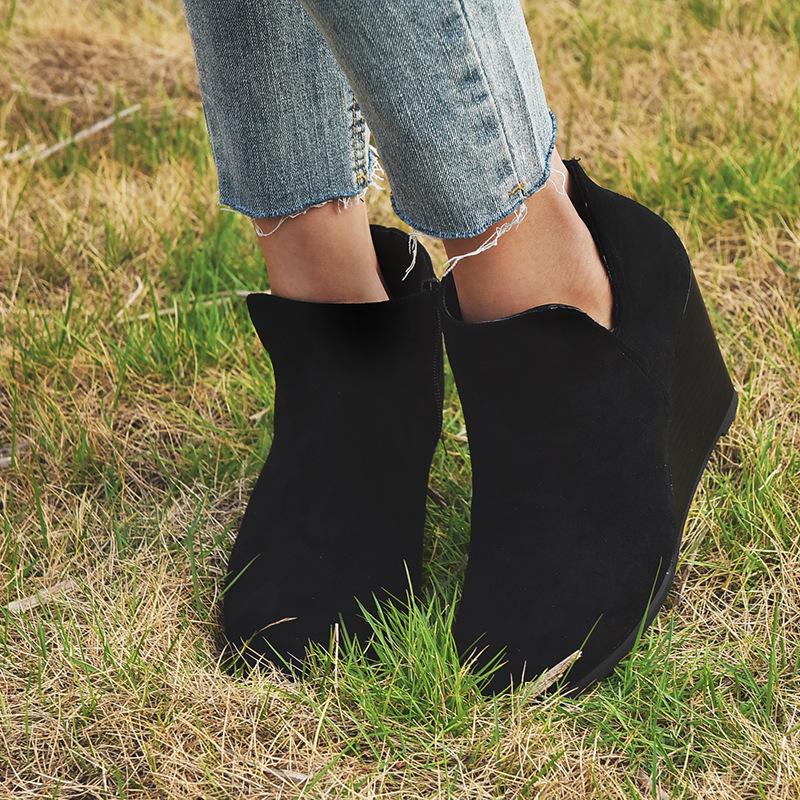 Manuela | Supportive, stylish orthopedic boots - Image 5