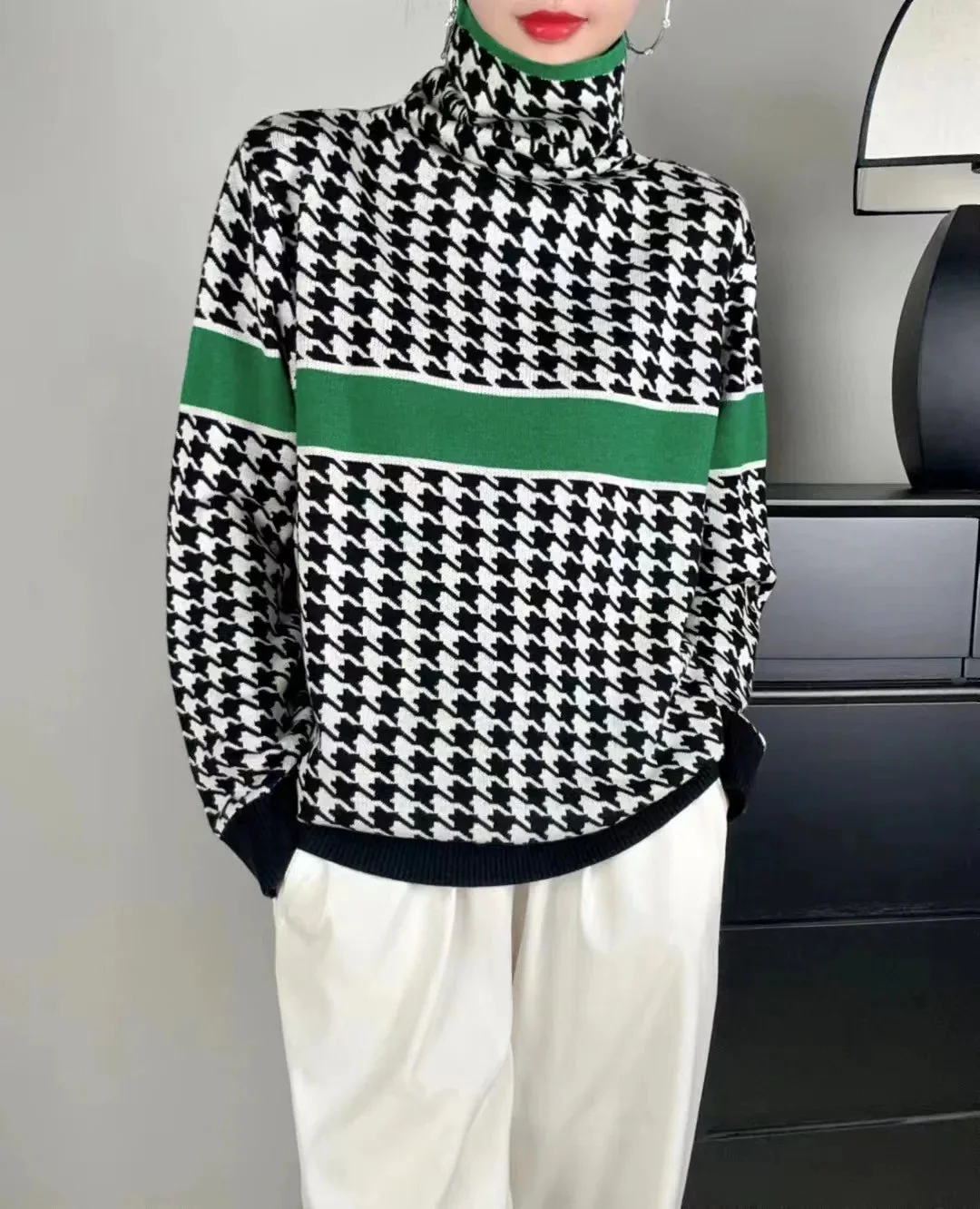 Mara® | Elegant turtleneck sweater