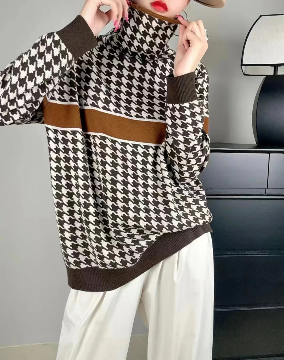 Mara® | Elegant turtleneck sweater - Image 3