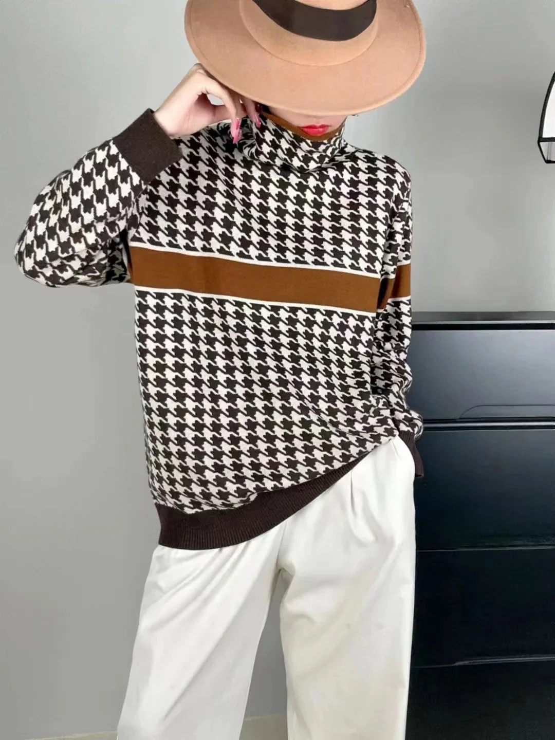 Mara® | Elegant turtleneck sweater - Image 7