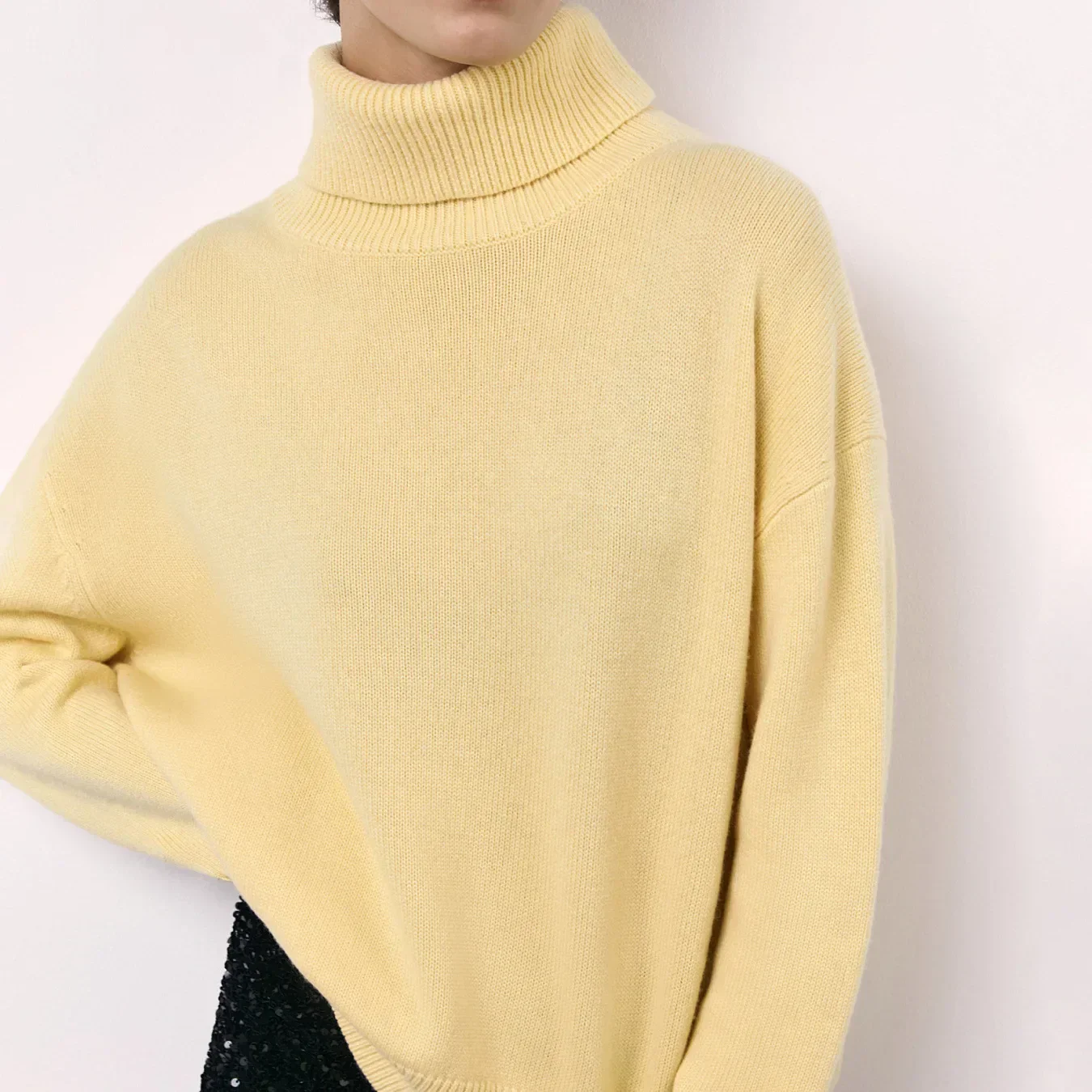 Marcia | Versatile turtleneck sweater for women - Image 5