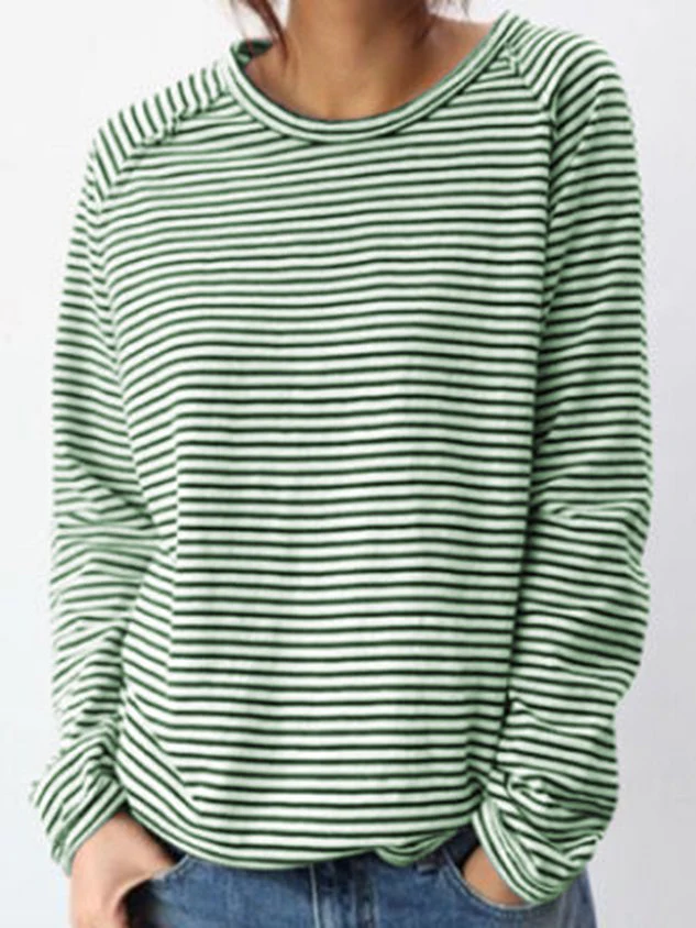 Maria Elena | Modern and fashionable winter clothing item - Image 6