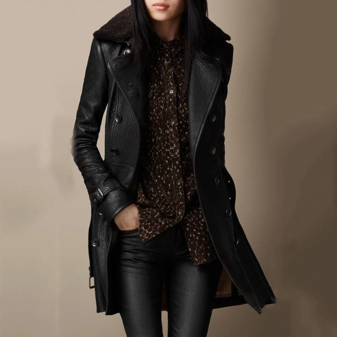Maria Fernanda | Black leather jacket