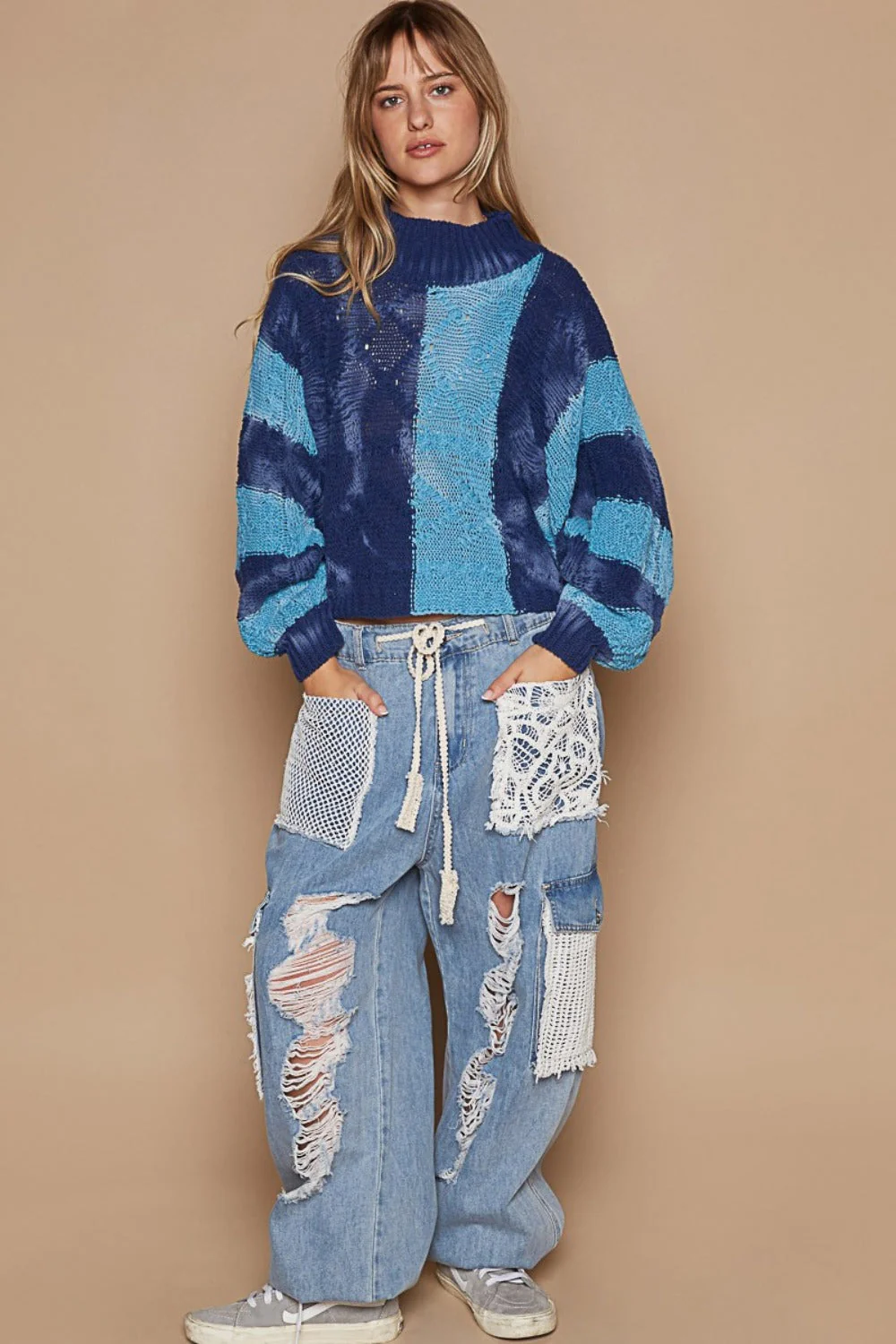 Maria Fernanda | POL sweater with stand-up collar and color block design - Image 5