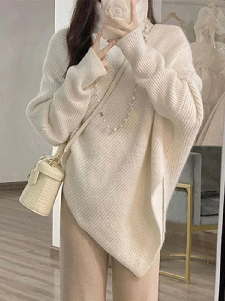 Maria José | Irregular high collar
