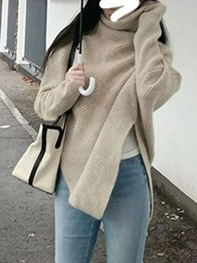 Maria José | Irregular high collar - Image 2