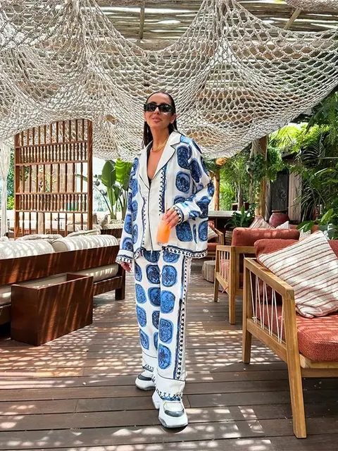 Mariana | Fashionable set of blouse and trousers - Image 7