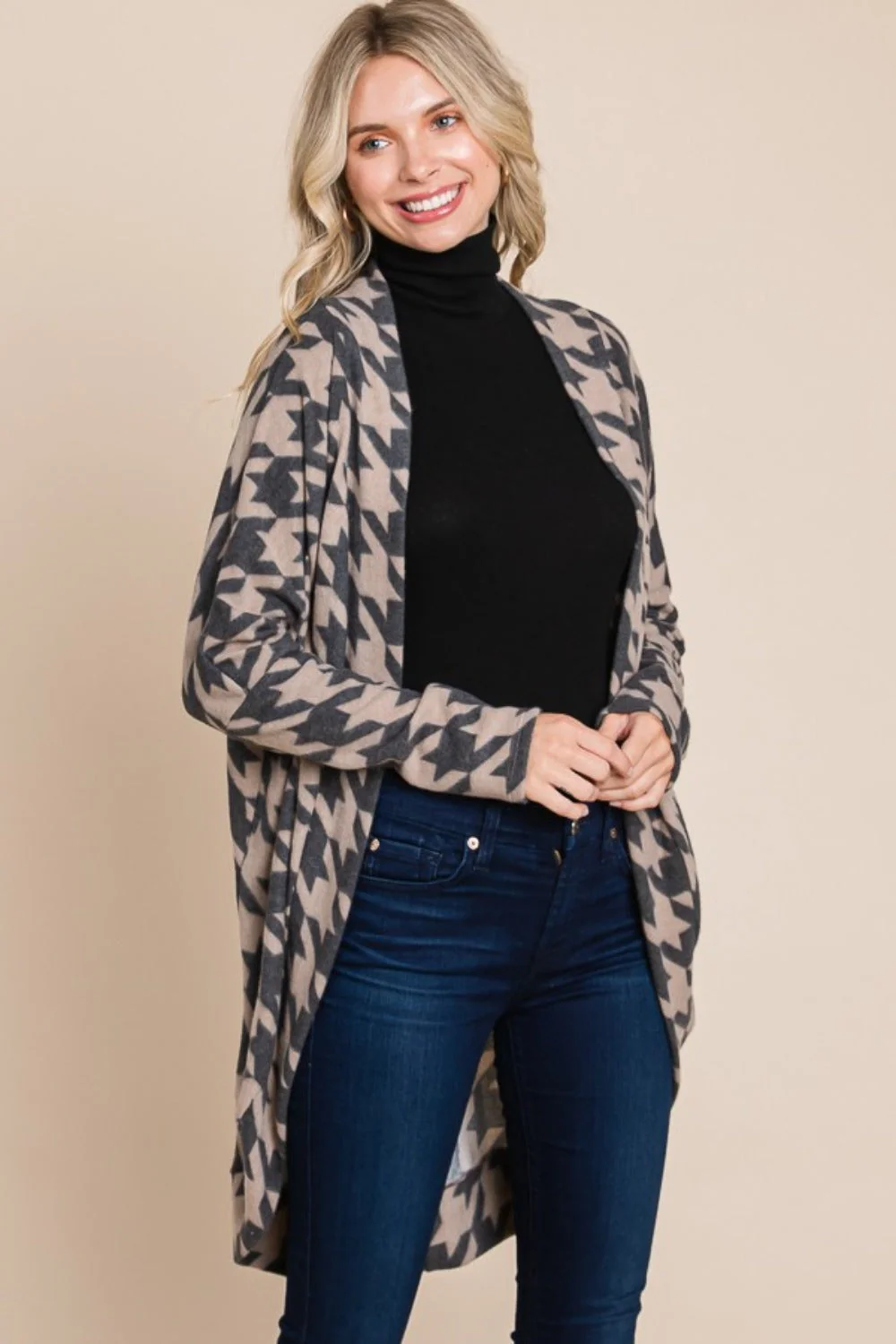 Mariana | Open front houndstooth cardigan in cocoon knit - Image 4