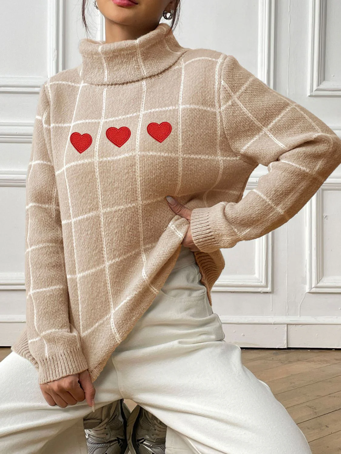 Marianna | Long-sleeved turtleneck sweater with a heart-shaped check pattern - Image 10