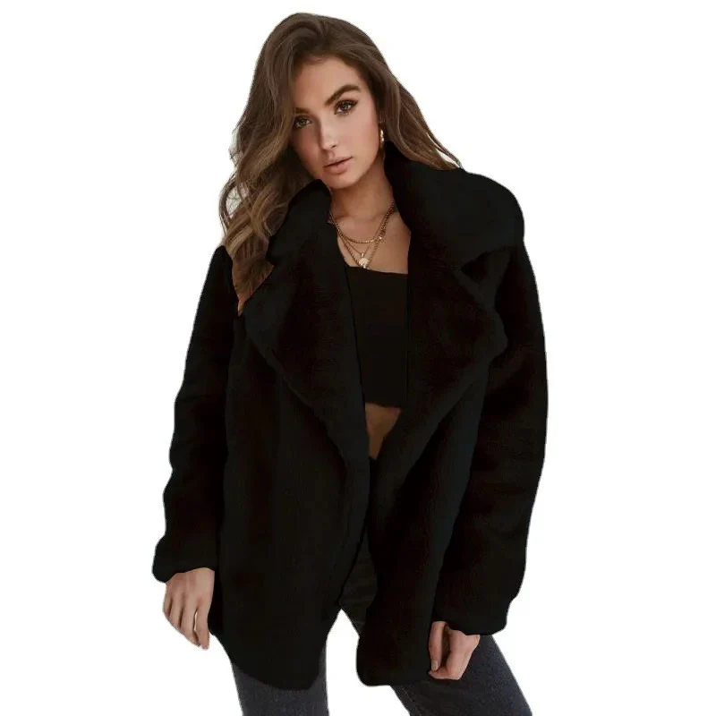 Maricela | Fashionable and minimalist winter garment - Image 7
