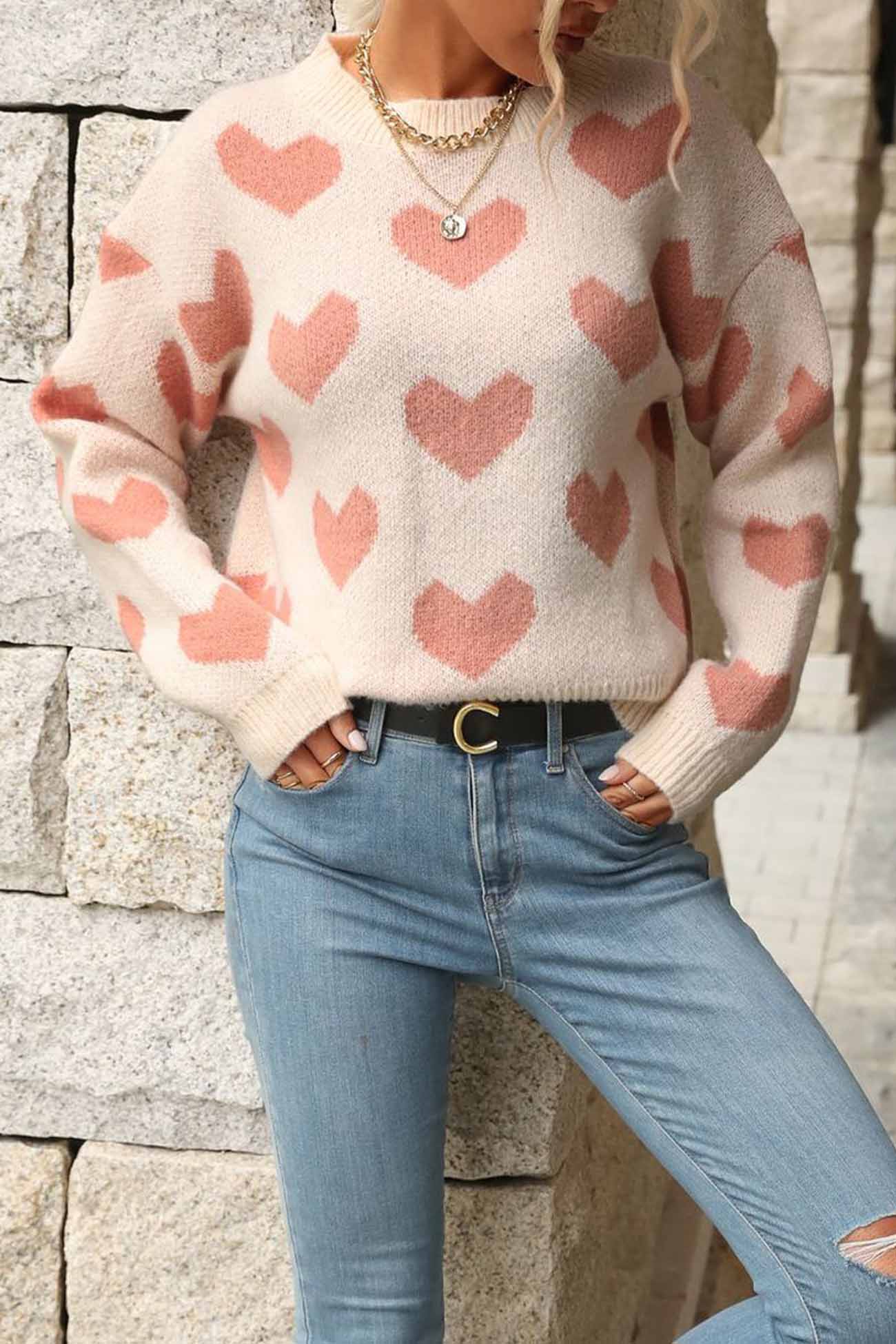 Marion | Knitted sweater with a round neckline and a heart pattern - Image 5