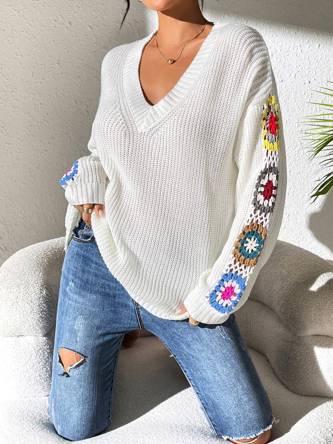 Marta | Crochet floral V-neck sweater - Image 3