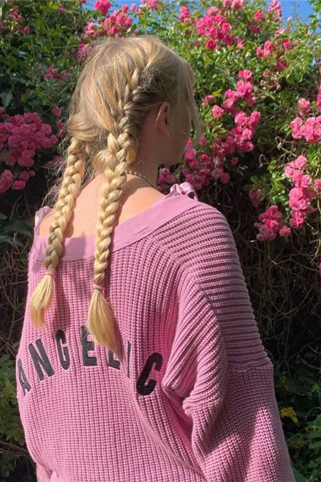 Marta | Pink cardigan with embroidered letters and buttons on the front - Image 3