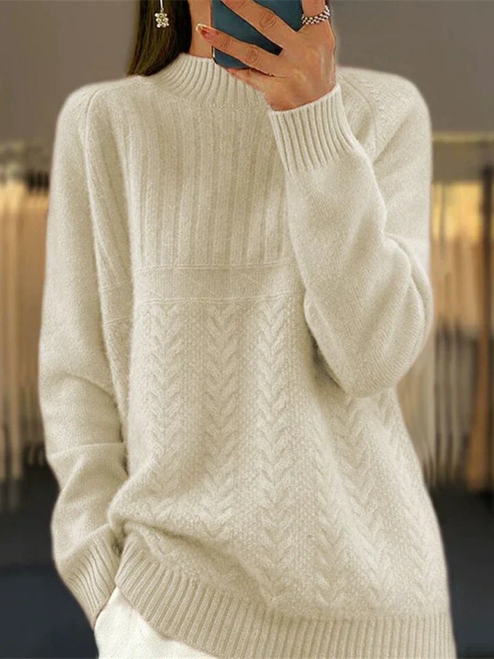 Mercedes | Relaxed and stylish winter sweater - Image 2