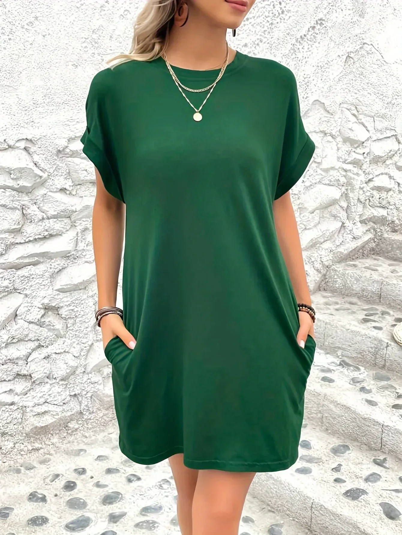 Mercedes® | Relaxed and timeless summer dress - Image 5